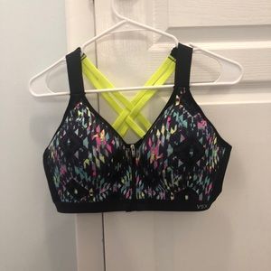 SUMMER SALE😎☀️ VSX SPORTS BRA ZIP UP